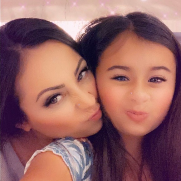 Meet your Posher, Melanie - Picture 1 of 1